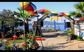 Blu Brezza Marine Hotel
